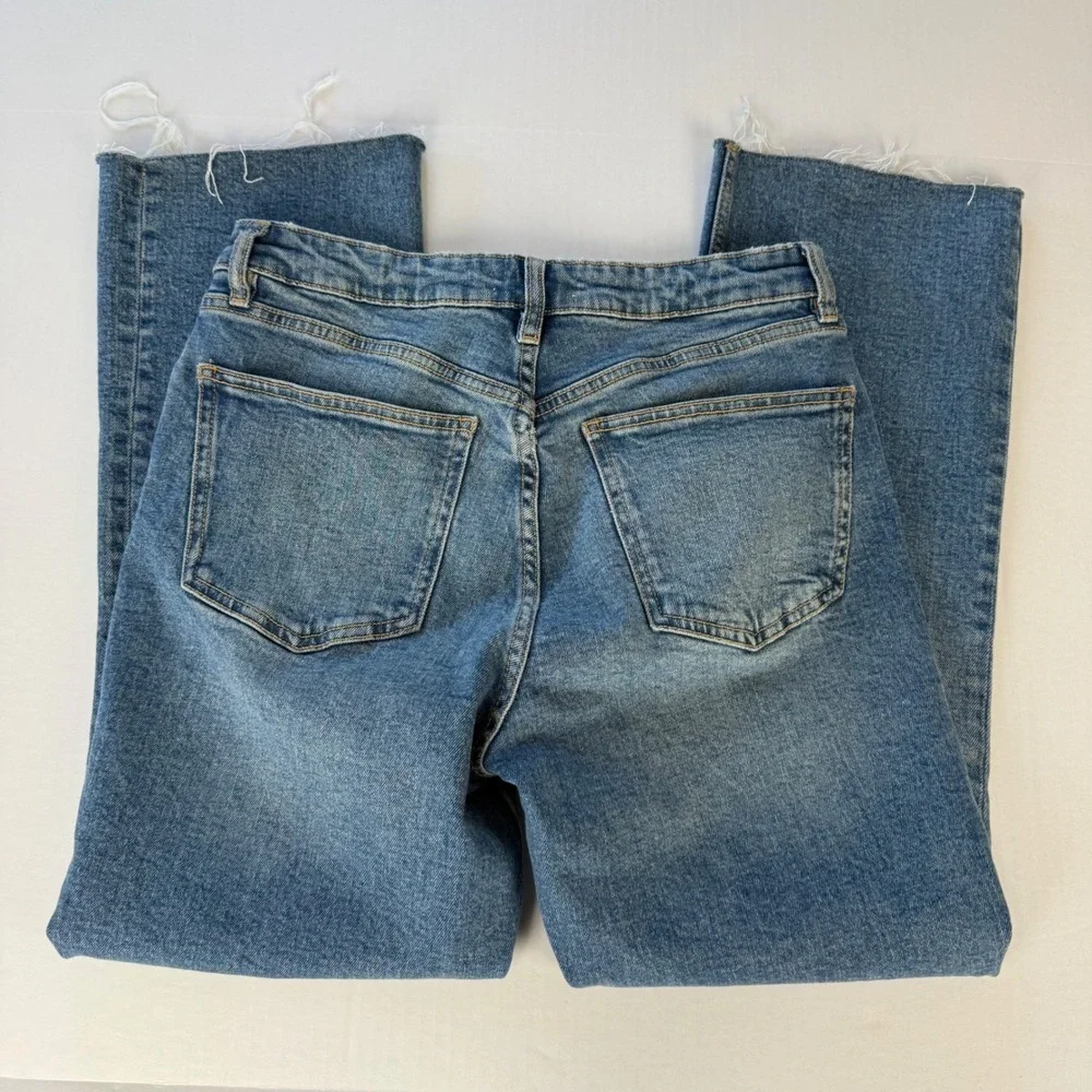 Zara Womens High Rise Straight Leg Raw Hem Cropped Jeans Medium Wash Size‎ 6 28
